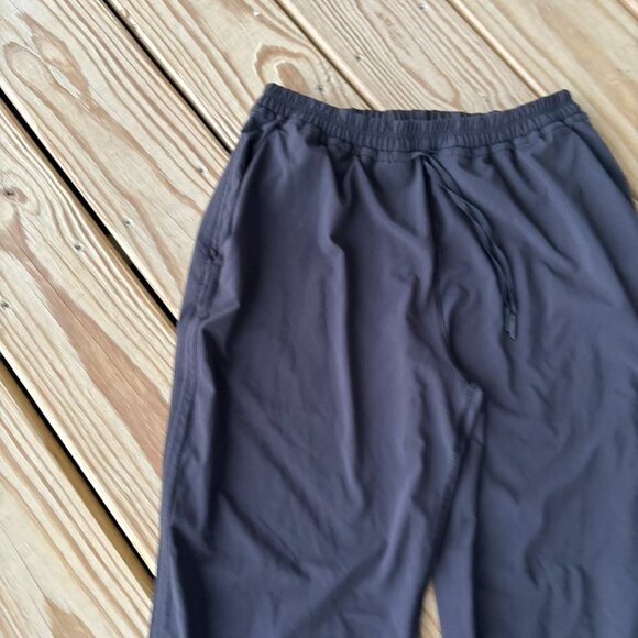 LULULEMON KEEP IT CLASSIC 23" CROP JOGGERS / PANTS 6 black - Picture 5 of 9